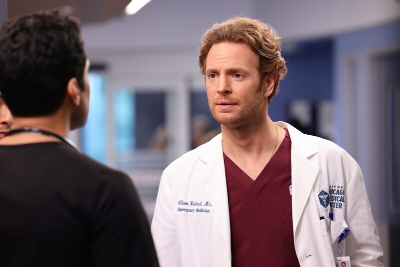 CHICAGO MED -- „Everyoneís Fighting a Battle You Know Nothing About“ Episode 808 -- Pictured: Nick Gehlfuss as Will Halstead -- (Photo by: George Burns Jr/​NBC) – Bild: 2022 Universal Television LLC. All Rights Reserved.