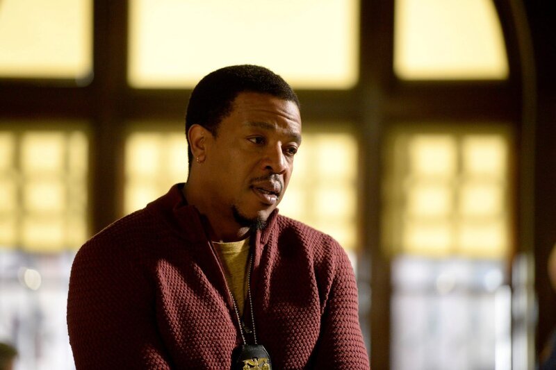 Russell Hornsby als Hank Griffin – Bild: 2017 Open 4 Business Productions LLC. All rights reserved.