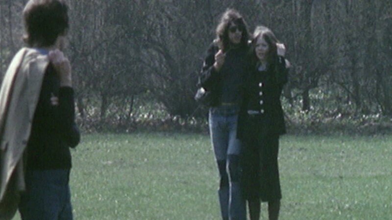 Pärchen im Englischen Garten im Frühjahr 1976. – Bild: BR /​ BR