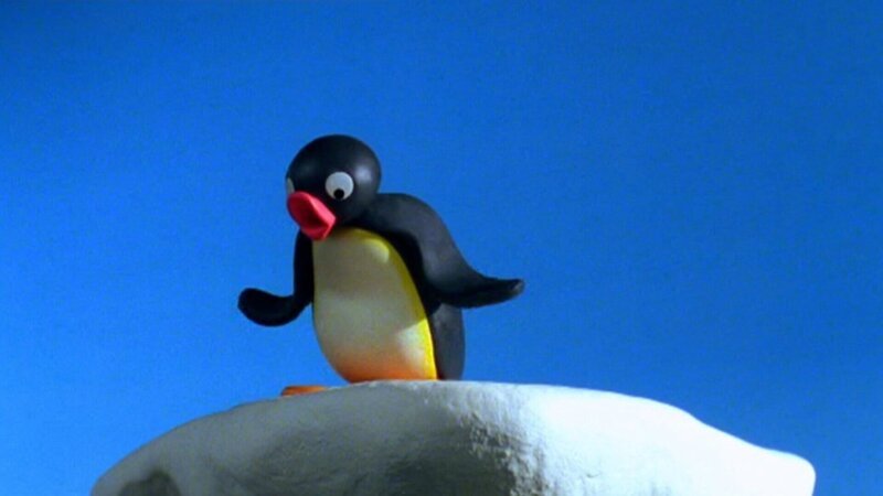 Guetnachtgschichtli Pingu Staffel 6 Folge 23 Pingu – Grosser Sprung Pingu auf dem hohen Felsen. Copyright: SRF/​Joker Inc., d.b.a., The Pygos Group – Bild: SRF/​Joker Inc.