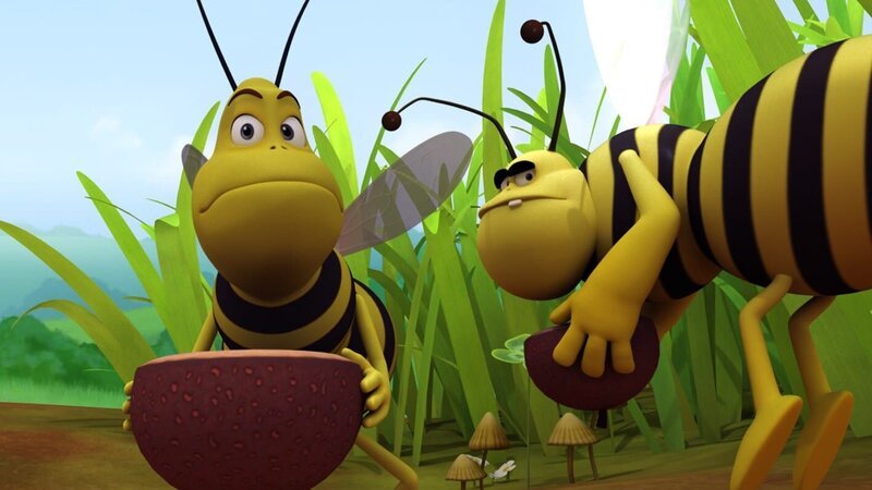 Die Wespen wollen ihr Wasser nicht mit Maja teilen. – Bild: ZDF/​Studio100 Animation