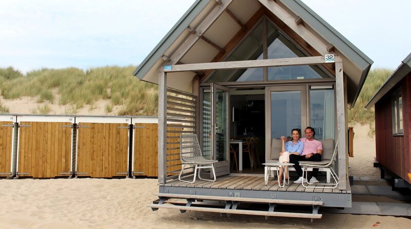 In Zeeland ist Schlafen am Strand erlaubt – in diesen Strandhäusern. – Bild: ZDF und WDR/​ZINNOBER Film GmbH.