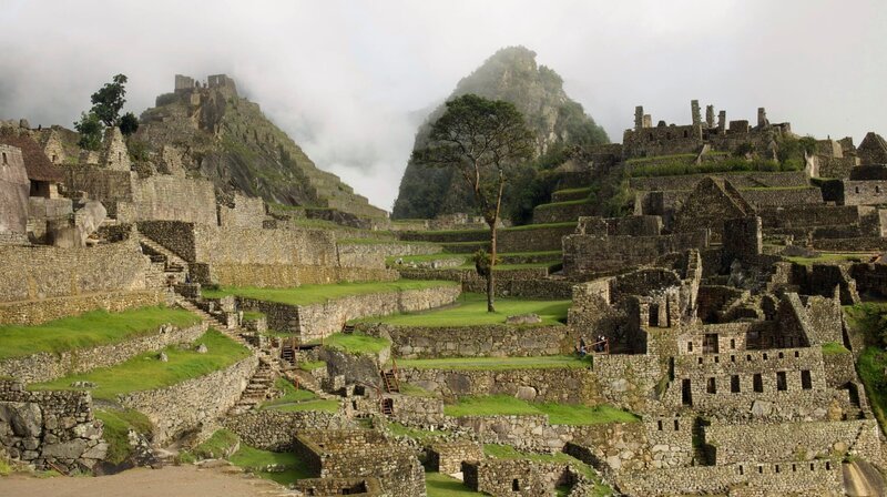 Hoch in den Wolken: Die Inkastadt Machu Picchu. – Bild: NDR/​dmfilm/​Manfred Uhlig