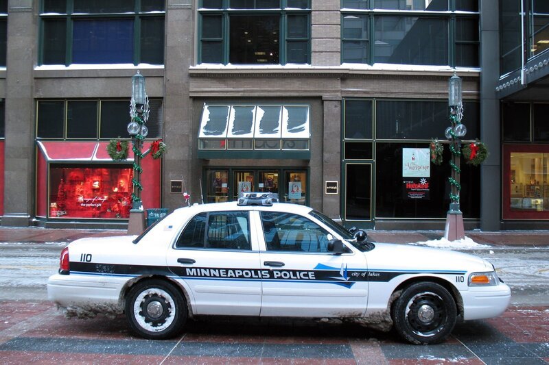 Minneapolis Police Car – Bild: Shutterstock /​ Shutterstock /​ Copyright (c) 2008 miker/​Shutterstock. No use without permission. /​ Editorial Use Only.