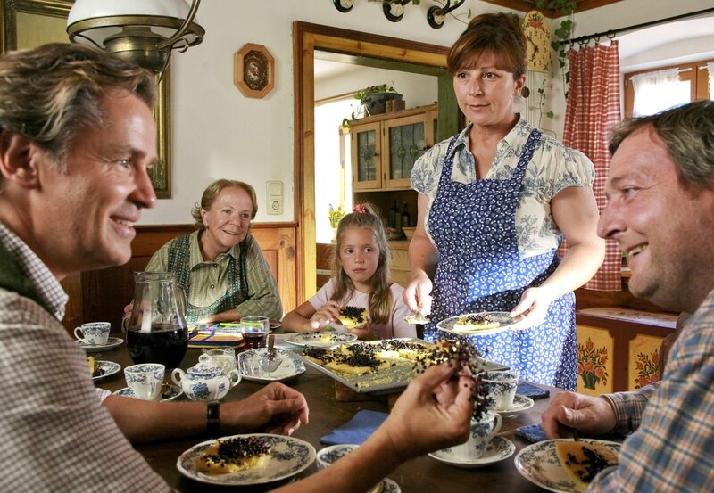 Garmischer Bergspitzen – Bild: „ARD Degeto/​ARD Degeto/​Christian A. Rieger“ (S2)