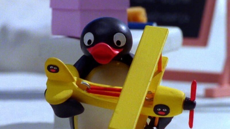 Guetnachtgschichtli Pingu Staffel 6 Folge 26 Pingu – Das Spielzeugflugzeug Pingu hat Freude am Spielzeug seines Freundes. Copyright: SRF/​Joker Inc., d.b.a., The Pygos Group – Bild: SRF/​Joker Inc.