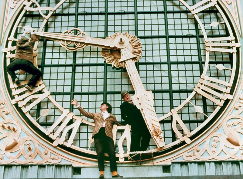 Die Olsenbande steigt aufs Dach – Bild: MDR/​DEGETO