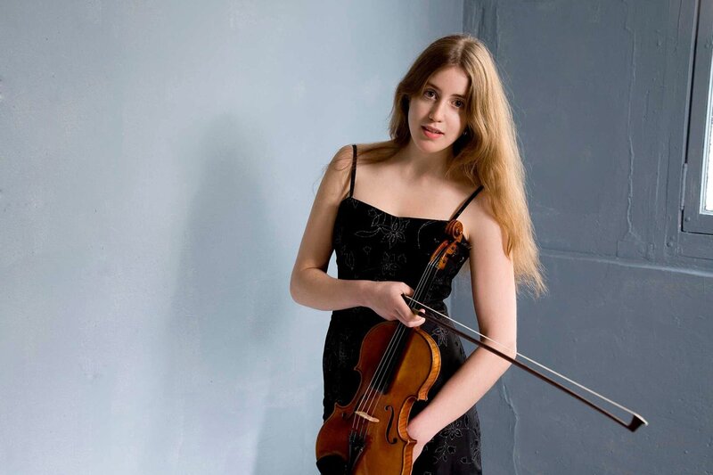 Vilde Frang und das BRSO – Bild: ZDF und SWR/​Lilian Birnbaum.