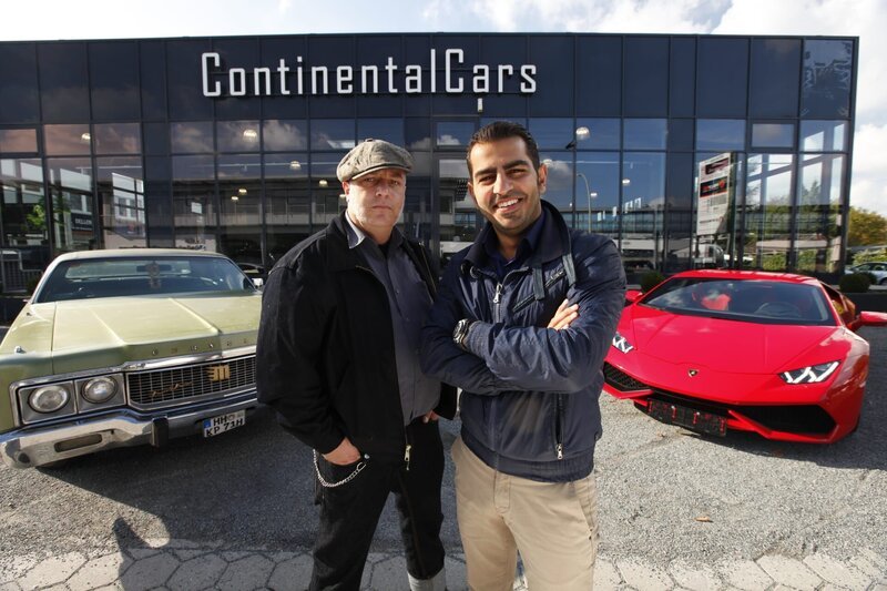 L-R: Autoexperte Karsten Peters und Hamid Mossadegh – Bild: Sport1