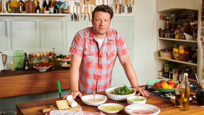 Jamie Oliver – Bild: RTL /​ ©2021 Jamie Oliver Enterprises Ltd.