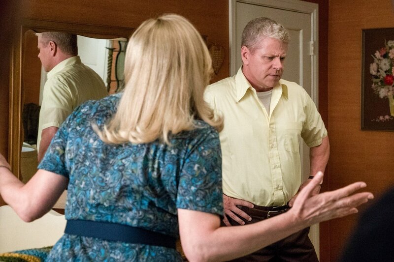 Mary McCormack (Peggy Cleary), Michael Cudlitz (Mike Cleary). – Bild: ORF/​Disney/​ABC/​Richard Cartwright