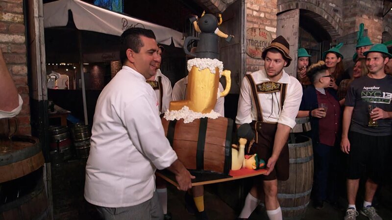 Buddy got the job of baking a giant beer cake for an American version of the Munich Oktoberfest. – Bild: TLC