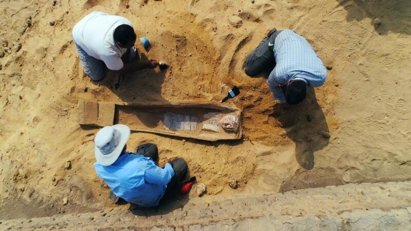 Sarg +++ Die Verwendung des sendungsbezogenen Materials ist nur mit dem Hinweis und Verlinkung auf RTL+ gestattet. +++ – Bild: RTL / 2019 National Geographic Partners Sarg +++ Die Verwendung des sendungsbezogenen Materials ist nur mit dem Hinweis und Verlinkung auf RTL+ gestattet. +++ – Bild: RTL / 2019 National Geographic Partners
