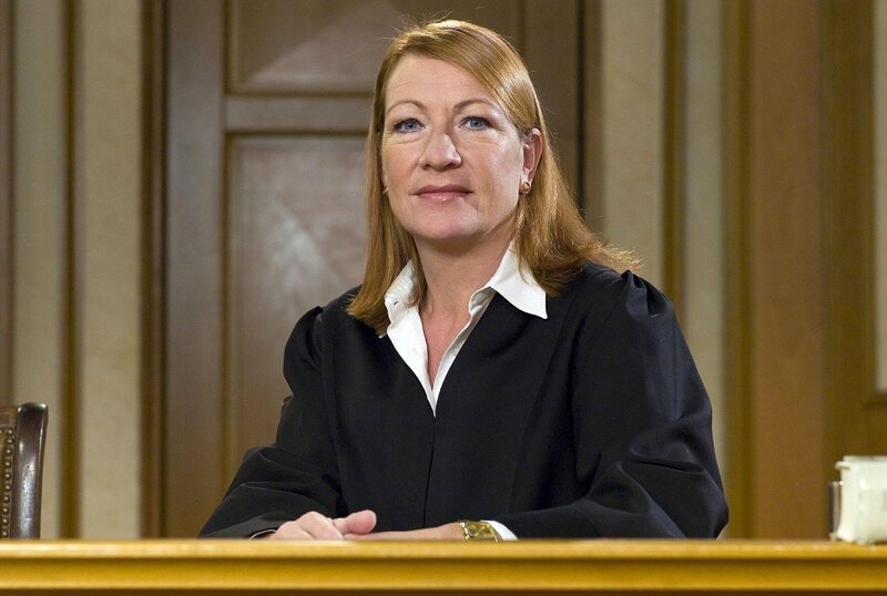 Rechtsanwältin Ulrike Tasic – Bild: SAT.1 /​ Stefan Menne Eigenproduktionsbild frei