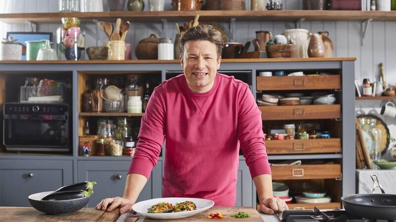 Jamie Oliver – Bild: MG RTL D /​ SamRobinson /​ ©2017 Jamie Oliver Enterprises Limited