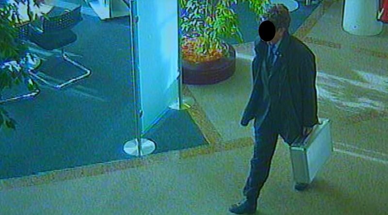 Ein älterer Bankenerpresser sorgte ab 2009 in Baden-Württemberg mit einer angeblichen Bombe jahrelang für Verunsicherung. – Bild: ZDF und Polizei Villingen-Schwenningen.