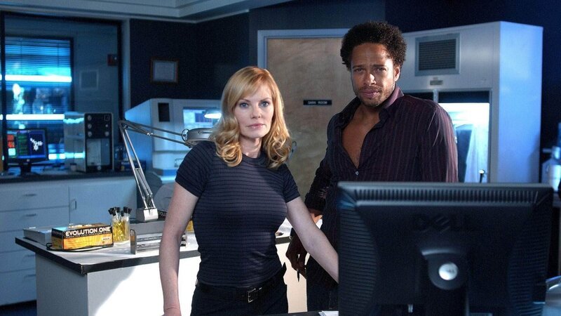 Catherine Willows (Marg Helgenberger) und Warrick Brown (Gary Dourdan) – Bild: MG RTL D /​ CBS