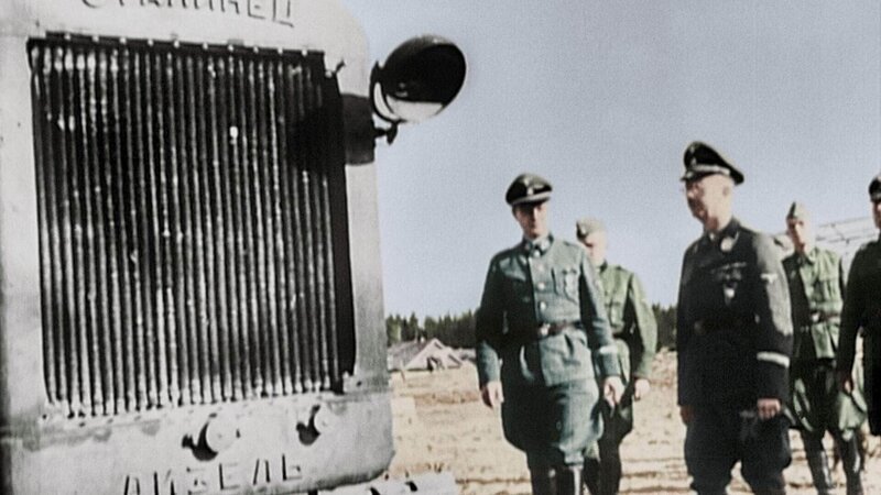 Greatest Events of WW2_Wendepunkte des Zweiten Weltkriegs Ep_09_Liberation_of_Buchenwald – Bild: RTL /​ World Media Rights Ltd.