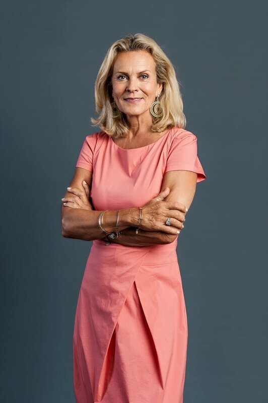 Gräfin Schönberg (Andrea L’Arronge). – Bild: Stefanie Leo /​ ORF /​ Gebhardt Productions