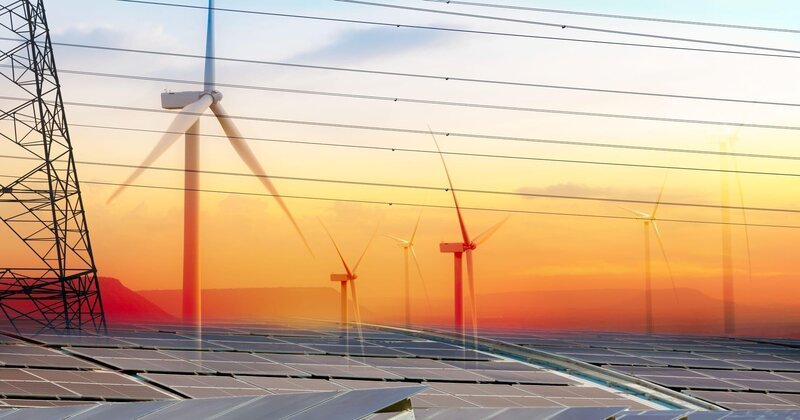 Erneuerbare Energien machen sich die unerschöpfliche Kraft von Sonne, Wind oder Wärme zunutze. – Bild: ZDF und Alamy Stock Photo./​Alamy Stock Photo