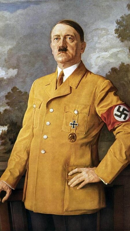 Porträt von Adolf Hitler – Bild: TVNOW /​ Heinrich Knirr