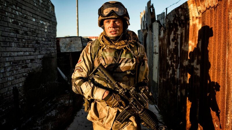 CAPE TOWN, SÜDAFRIKA- (Schauspieler) Sergeant Randy Ramaglia während der Schlacht. (Bildnachweis: National Geographic Channels/​Casey Crafford) – Bild: Copyright © The National Geographic Channel.