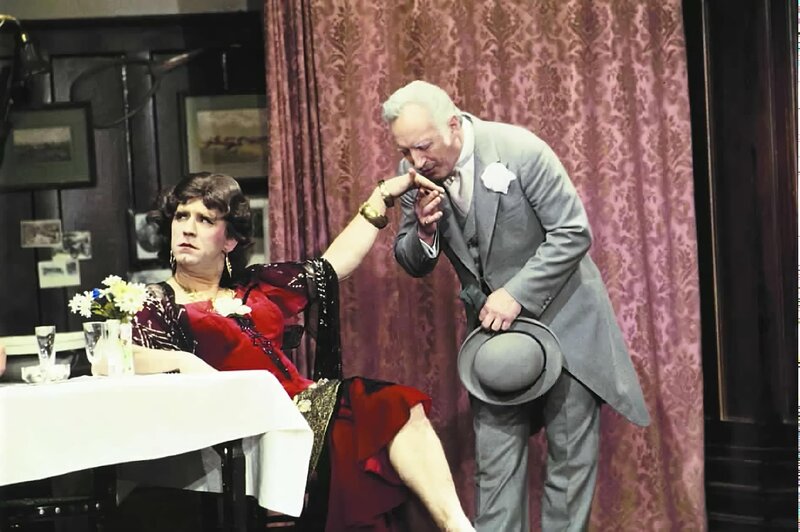 Charleys Tante – Bild: ORF (FS1/​FS2)