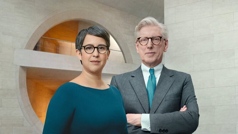 Theo Koll, Shakuntala Benerjee – Bild: ZDF und Jens Koch.