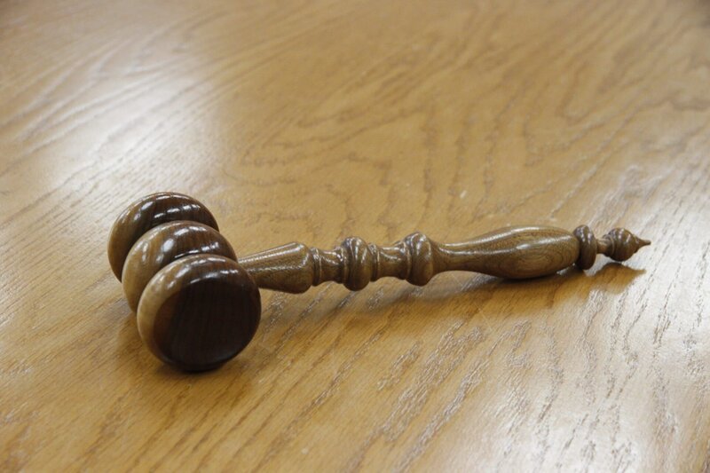 Gavel – Bild: CC0 Public Domain. Free for commercial use. No attribution required