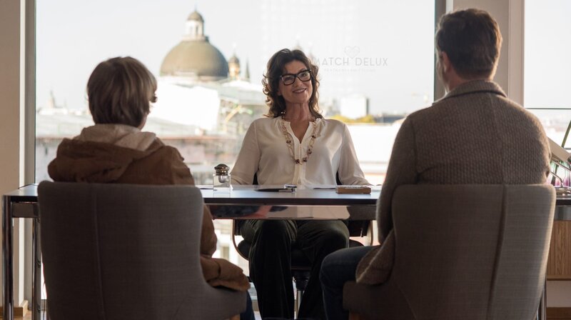 Oma ist verknallt – Bild: ARD Degeto/​Erika Hauri