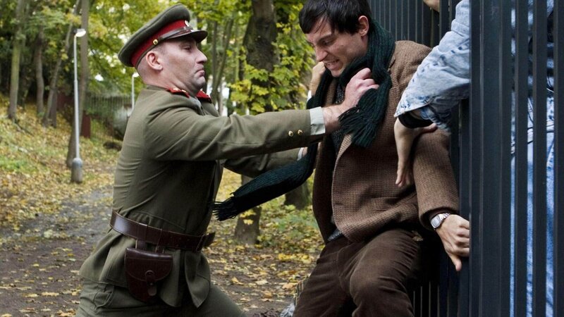 Prager Botschaft – Bild: TVNOW /​ Horricks