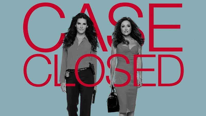 Werbemotiv zur 7. Staffel von „Rizzoli & Isles“ mit Dr. Maura Isles (Sasha Alexander, r.) und Det. Jane Rizzoli (Angie Harmon) – Bild: VOXup