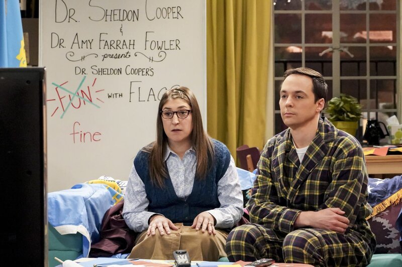 Mayim Bialik (Amy Farrah Fowler), Jim Parsons (Sheldon Cooper). – Bild: 2018 CBS Broadcasting, Inc. All Rights Reserved /​ Bill Inoshita Lizenzbild frei