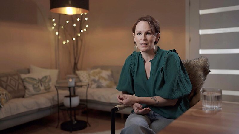 Karin Abriel, Pädagogin & Coach. – Bild: ZDF und ORF/​ORF-3sat.
