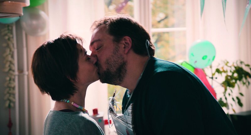 Eltern – Bild: DCM /​ MKNS