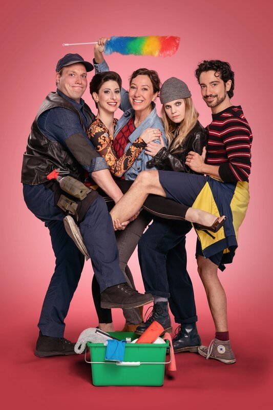 v.li.: Valentin (Manuel Sefciuc), Mira (Zeynep Buyraç), Michelle Sendracek (Ursula Strauss), Zoe (Lilian Jane Gartner), Fernando (Stefano Bernardin). – Bild: Thomas Ramstorfer /​ ORF