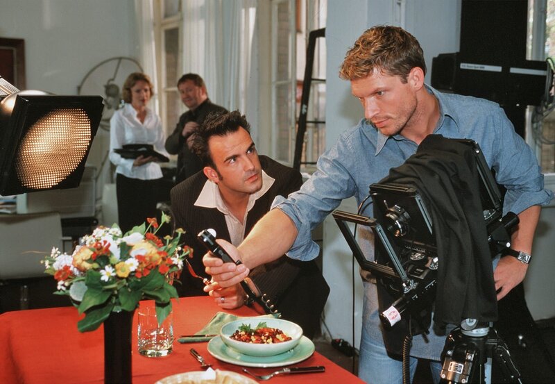 Die Schokoladenkönigin – Bild: „ARD Degeto/​ARD Degeto/​Katrin Knoke“ (S2)