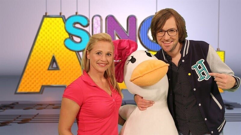 Singa und Kinderliedermacher herrH – Bild: ZDF/​Rico Rossival/​ZDF