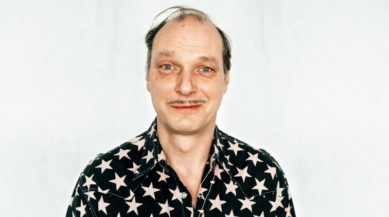 Tödliches Comeback – Bild: ZDF und NDR/​Alexander Fischerkoesen.