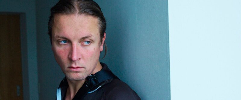 Aus Angst, alles zu verlieren, ist Jonas (Fabian Kloiber) wie gelähmt – Bild: MDR/Christoph Hertel, Georg Pelz Aus Angst, alles zu verlieren, ist Jonas (Fabian Kloiber) wie gelähmt – Bild: MDR/Christoph Hertel, Georg Pelz
