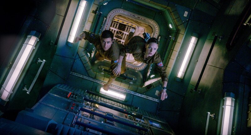 L-R: David Jordan (Jake Gyllenhaal) und Miranda North (Rebecca Ferguson) – Bild: ORF/​Sony Pictures