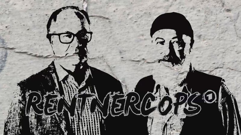 ARD RENTNERCOPS, V. Staffel mit 8 neue Folgen ab (03.11.21) immer mittwochs um 18:50 Uhr im Ersten Zwei neue „Rentnercops“ treten ihren Dienst im Kommissariat 5 in Köln an: die Kommissare a.D. Reinhard Bielefelder (Bill Mockridge, r.) und Klaus Schmitz (Hartmut Volle, l.). Logo zur Serie Â© ARD/​Kai Schulz, honorarfrei – Verwendung gemäÃŸ der AGB im engen inhaltlichen, redaktionellen Zusammenhang mit genannter ARD-Sendung und bei Nennung „Bild: ARD/​Kai Schulz“ (S2+). ARD-Programmdirektion/​Bildredaktion,  bildredaktion@DasErste. – Bild: ARD/​Kai Schulz /​ ARD-Programmdirektion