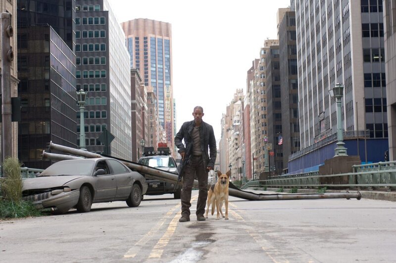 Robert Neville (Will Smith) scheint im Jahr 2012 der Letzte seiner Art zu sein … – Bild: Warner Brothers International Lizenzbild frei