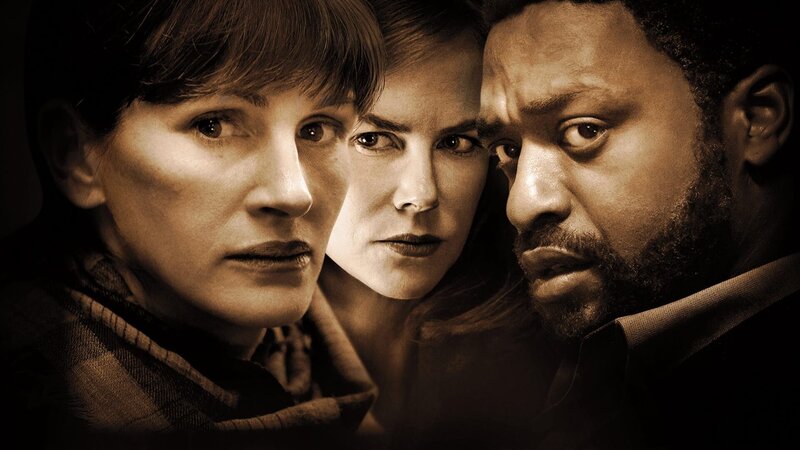 Vor ihren Augen – Bild: ORF/​Universal