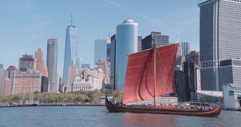Draken und NYC-Skyline – Bild: THE HISTORY CHANNEL /​ Peder Jacobsson/​Thos Robinson/​Thos Robinson