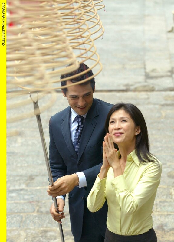 Liebe im Zeichen des Drachen – Bild: „ARD Degeto/​ARD Degeto/​Terry Chua“ (S2)