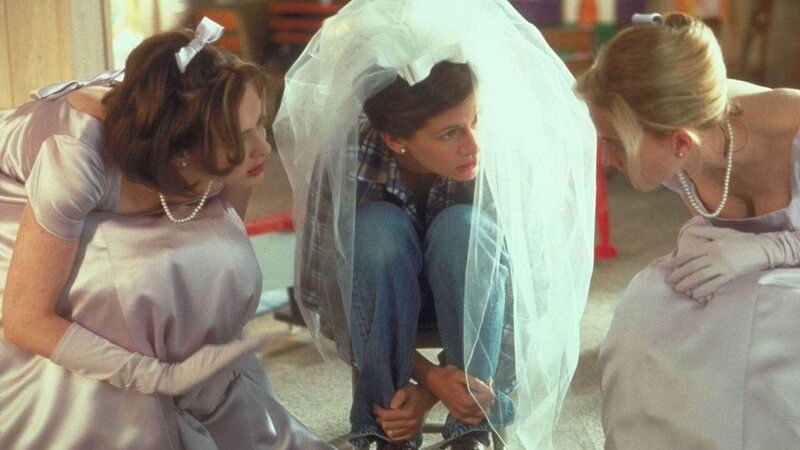 V.l.: Peggy Flemming (Joan Cusack), Maggie Carpenter (Julia Roberts), Cousine Cindy (Kathleen Marschall) – Bild: RTL /​ (c)Paramount and Touchstone Pictures