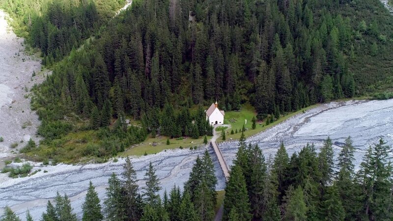 Stilfser Joch Kapelle Trafoi. – Bild: ORF/​Verlagshaus Hans Jöchler