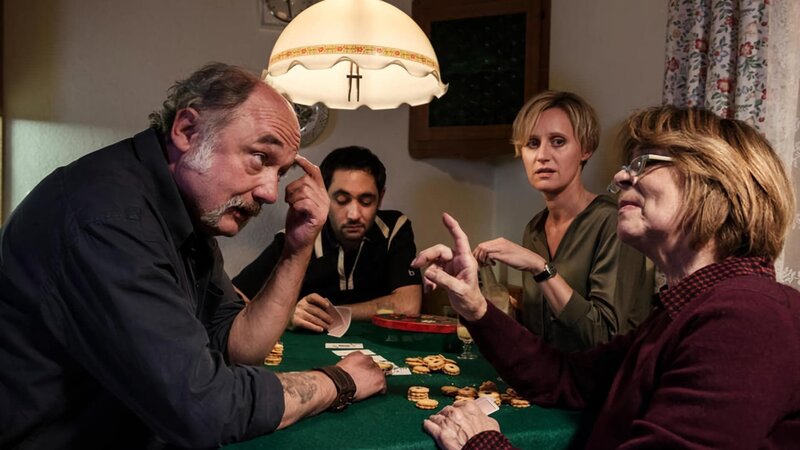 Pokerface - Oma zockt sie alle ab – Bild: ARD Degeto/​MR-Film/​Toni Muhr