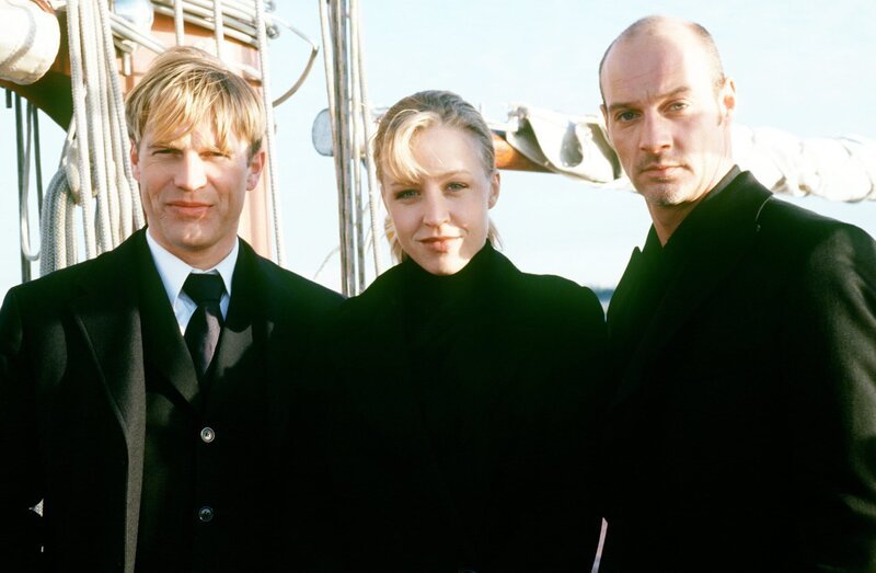 Pierre Besson, Nina Proll, Simon Licht. – Bild: BR Fernsehen